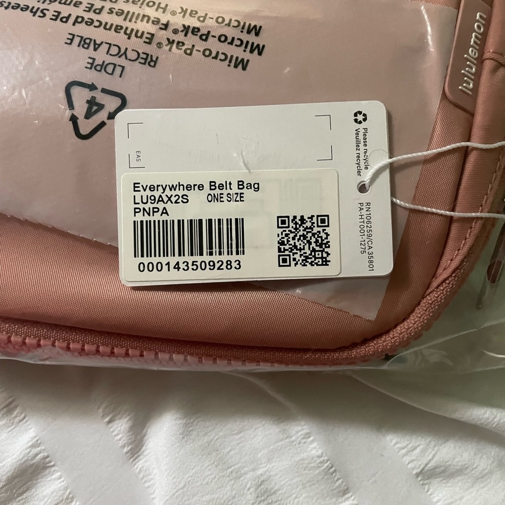 Lululemon everyday belt bag - Picture 2 of 3